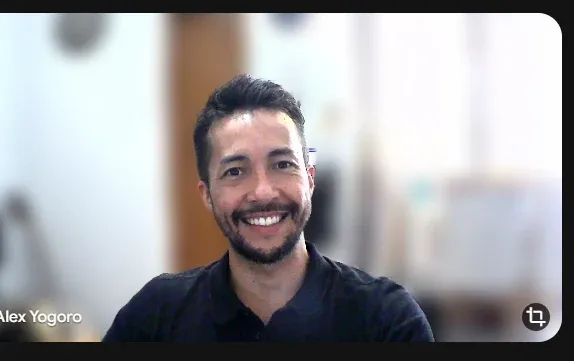 Alex durante a reunião online de consultoria.