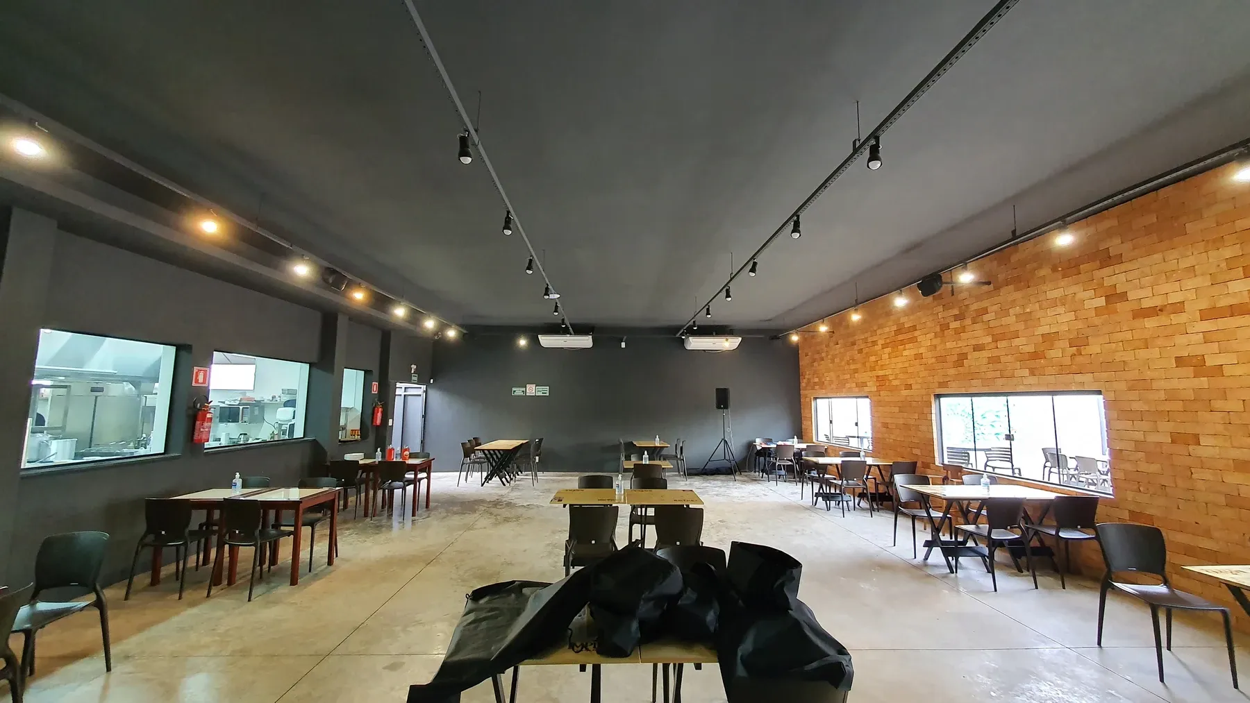 Restaurante: tratamento do salão